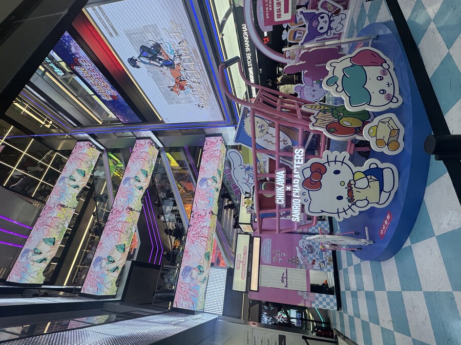 람보르기니 & 벤틀리 타고 가는 분들끼리 콜라보함_1.jpg