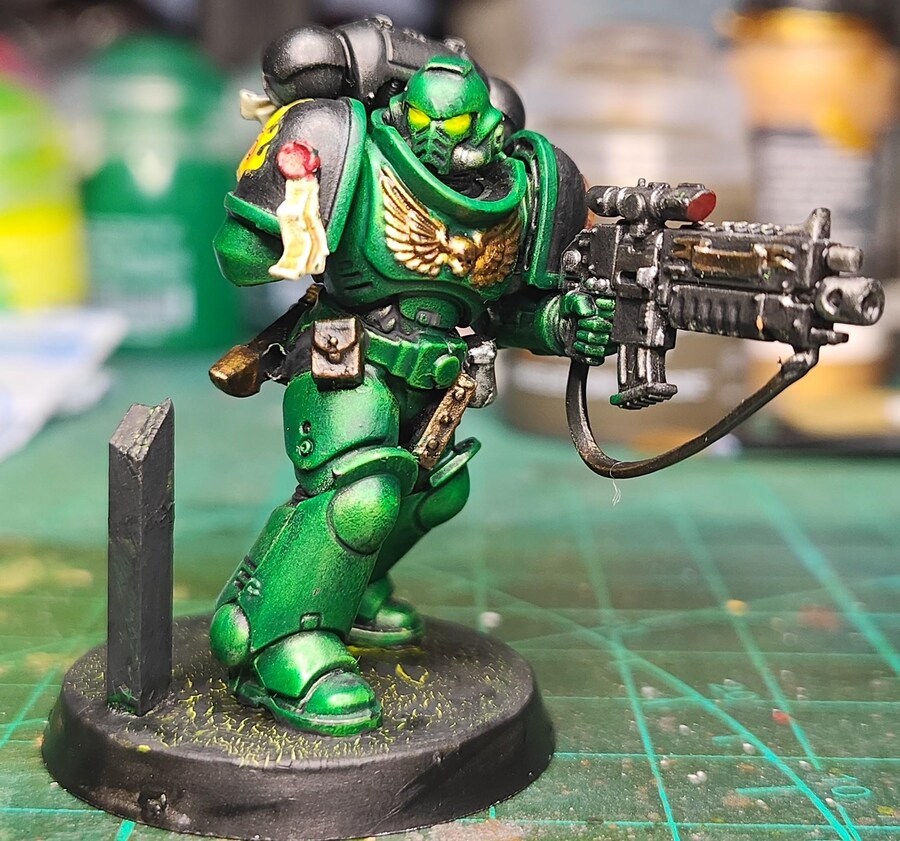 워해머) 잼민이와 놀아주는 샐러맨더 마린_1.jpg