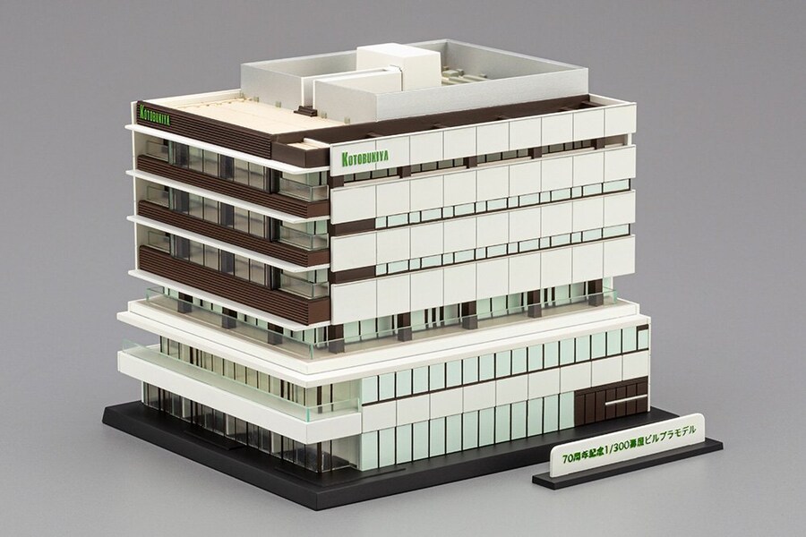 코토부키야 70주년 모델은_2.jpg