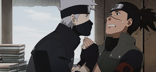 나루토) 멀쩡한 장면도 배열에 따라 수상해진다._3.png