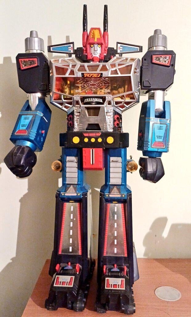 꽃밭에서 사진을 찍는 소녀의 비밀스런 취미에 공감하는 만와.manga_8.jpg