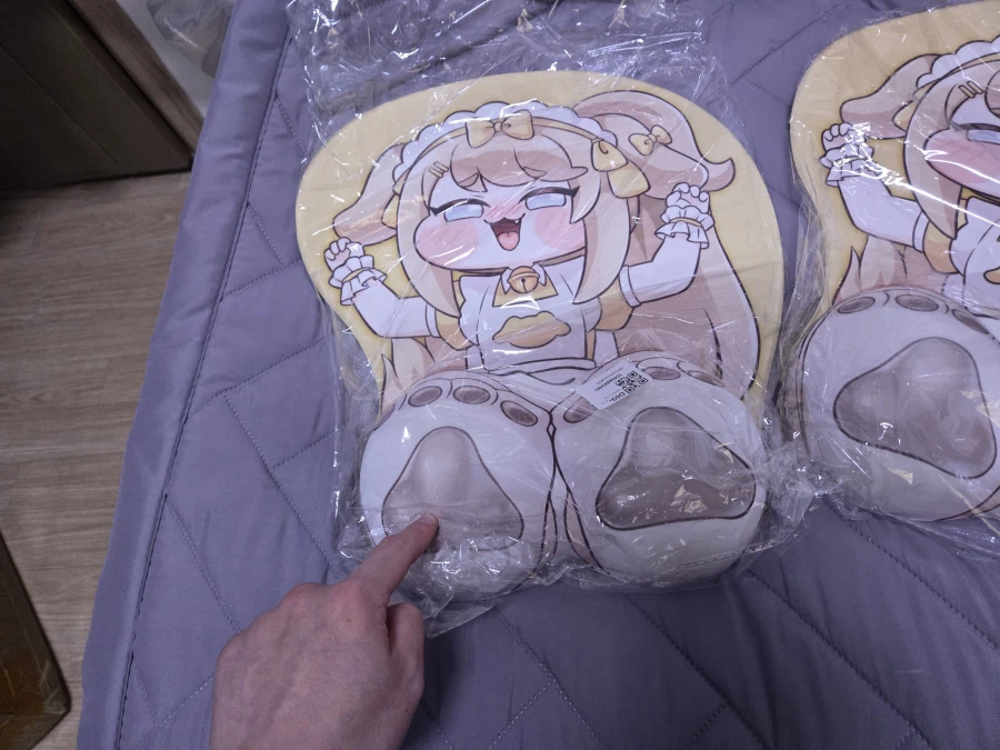 (트릭컬)버터 1:1 비율 발꾸락 마우스 패드가 옴_2.webp