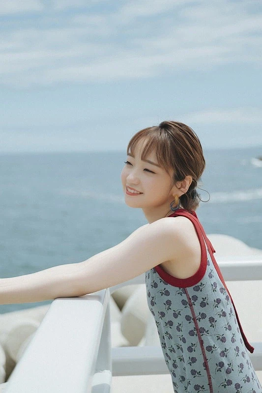 [@성덕] 한국에서 찍은 사진으로 사진집 낸 성우_6.webp