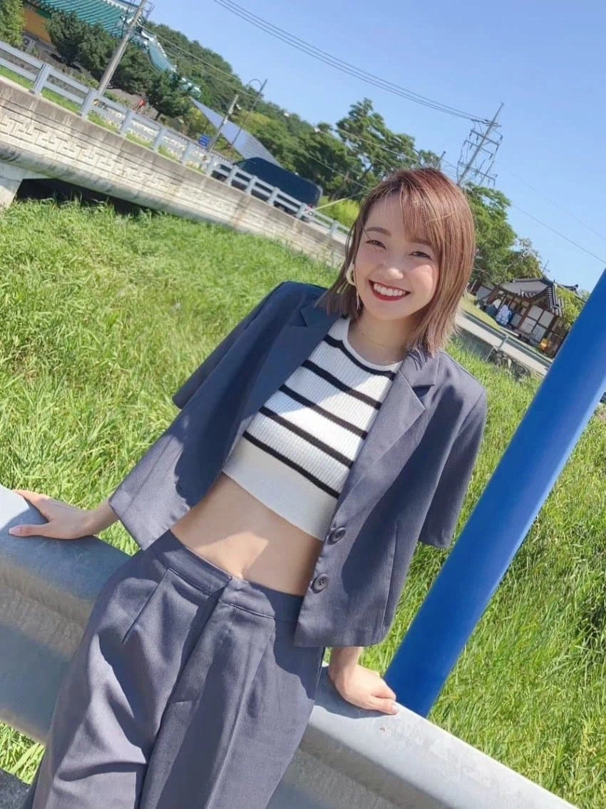 [@성덕] 한국에서 찍은 사진으로 사진집 낸 성우_9.webp