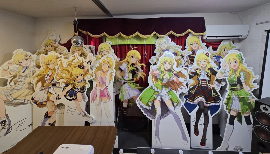 @) 집에 미키 패널 14개 있는 프로듀서.jpg_1.webp