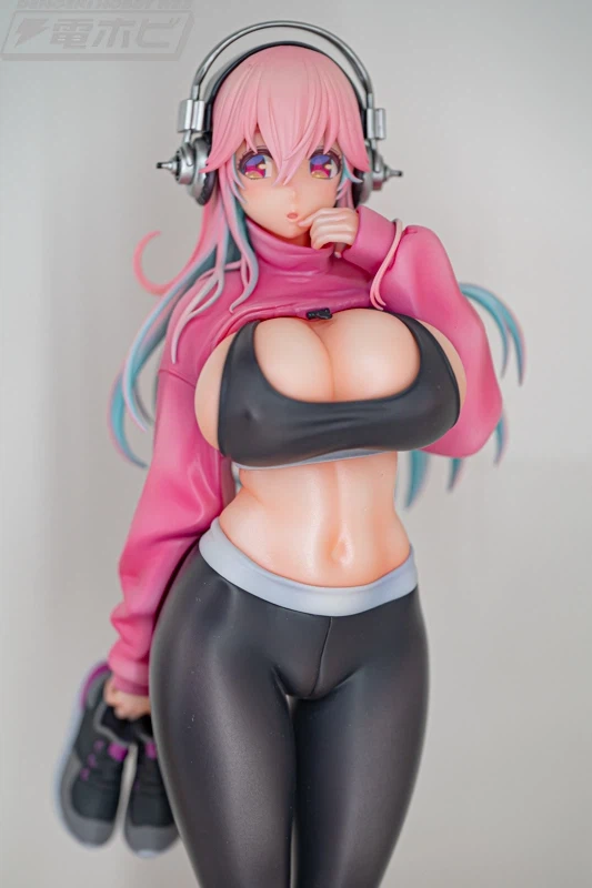 소니코 피규어도 아직 엄청 나오네_6.webp