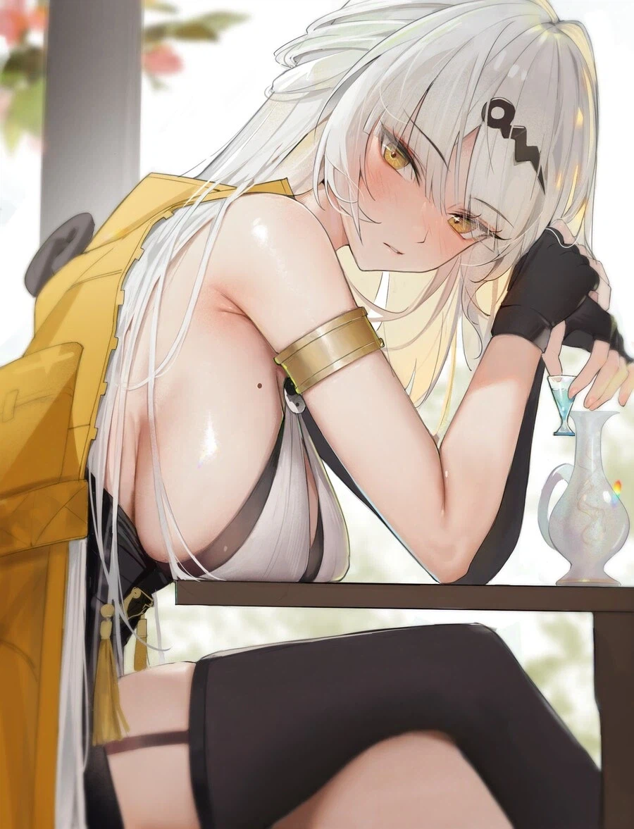 은발 거유 미소녀면 자러간다_1.webp