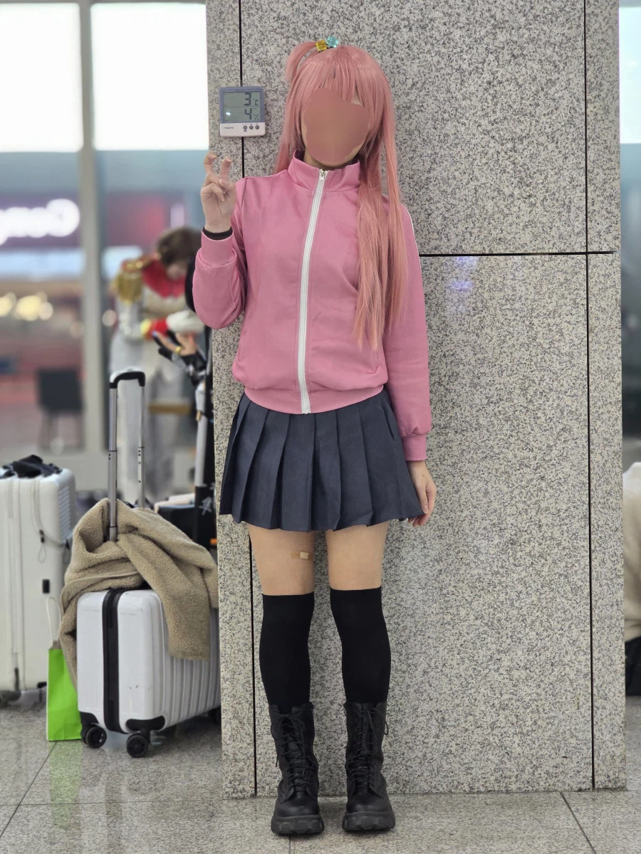 일페)2월 일페에서 봤던 코스어들 사진 모음_22.webp