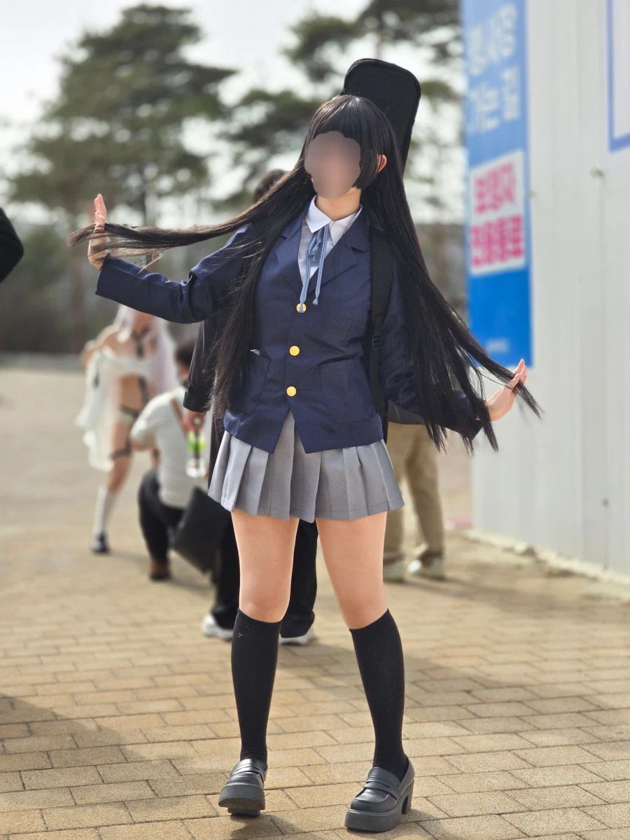 일페)2월 일페에서 봤던 코스어들 사진 모음_39.webp