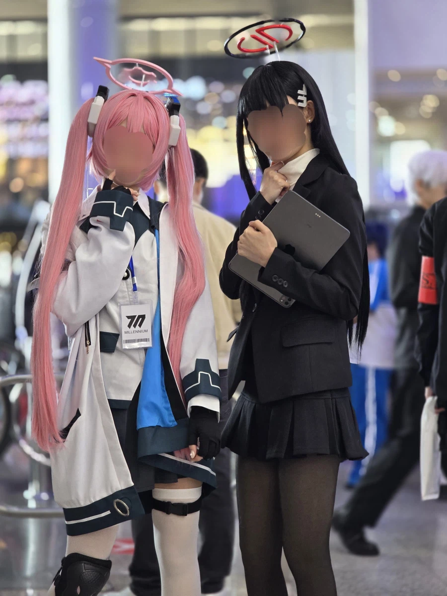 일페)2월 일페에서 봤던 코스어들 사진 모음_52.webp