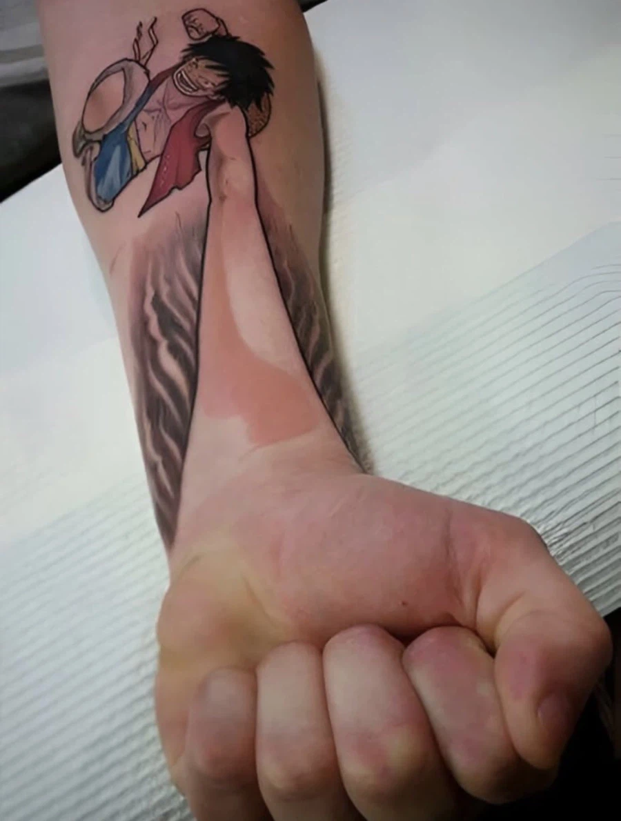 획기적인 발상의 인기 만화 타투_1.webp