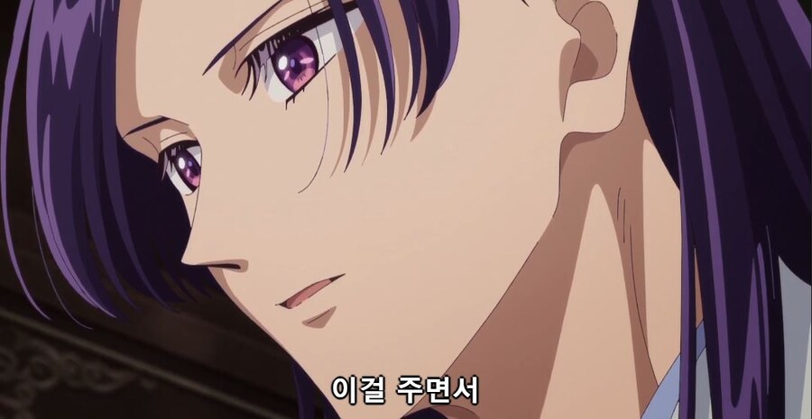 약사의혼잣말) 우황 받고 정신못차리는 마오마오_5.jpg