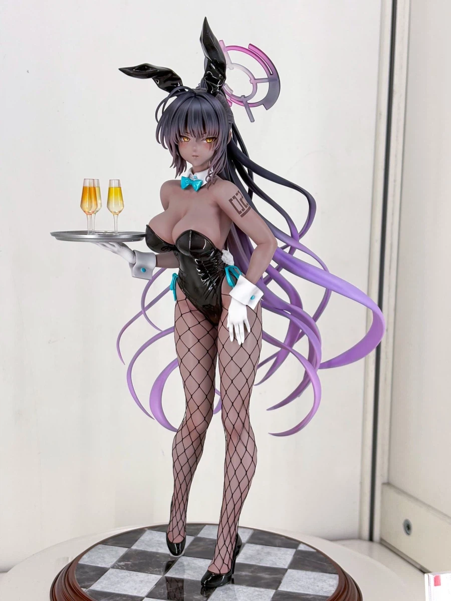 은근 바니걸 피규어도 많이 예약했네_4.webp