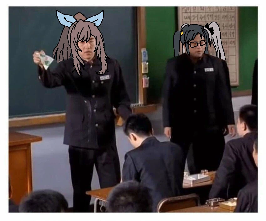 @) 남학생들 앞에서 천박하게 우유통 흔들어대는 코가네쨩.jpg_1.webp