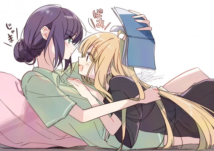 초카구야) 가슴만지는 카구야_1.webp