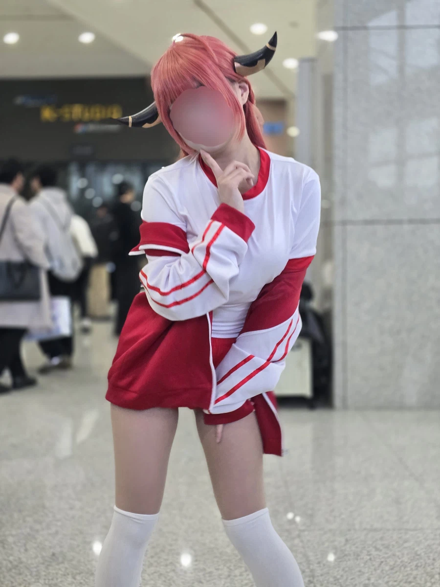 코믹월드)3월 서코에서 봤던 코스어들 사진 모음_51.webp