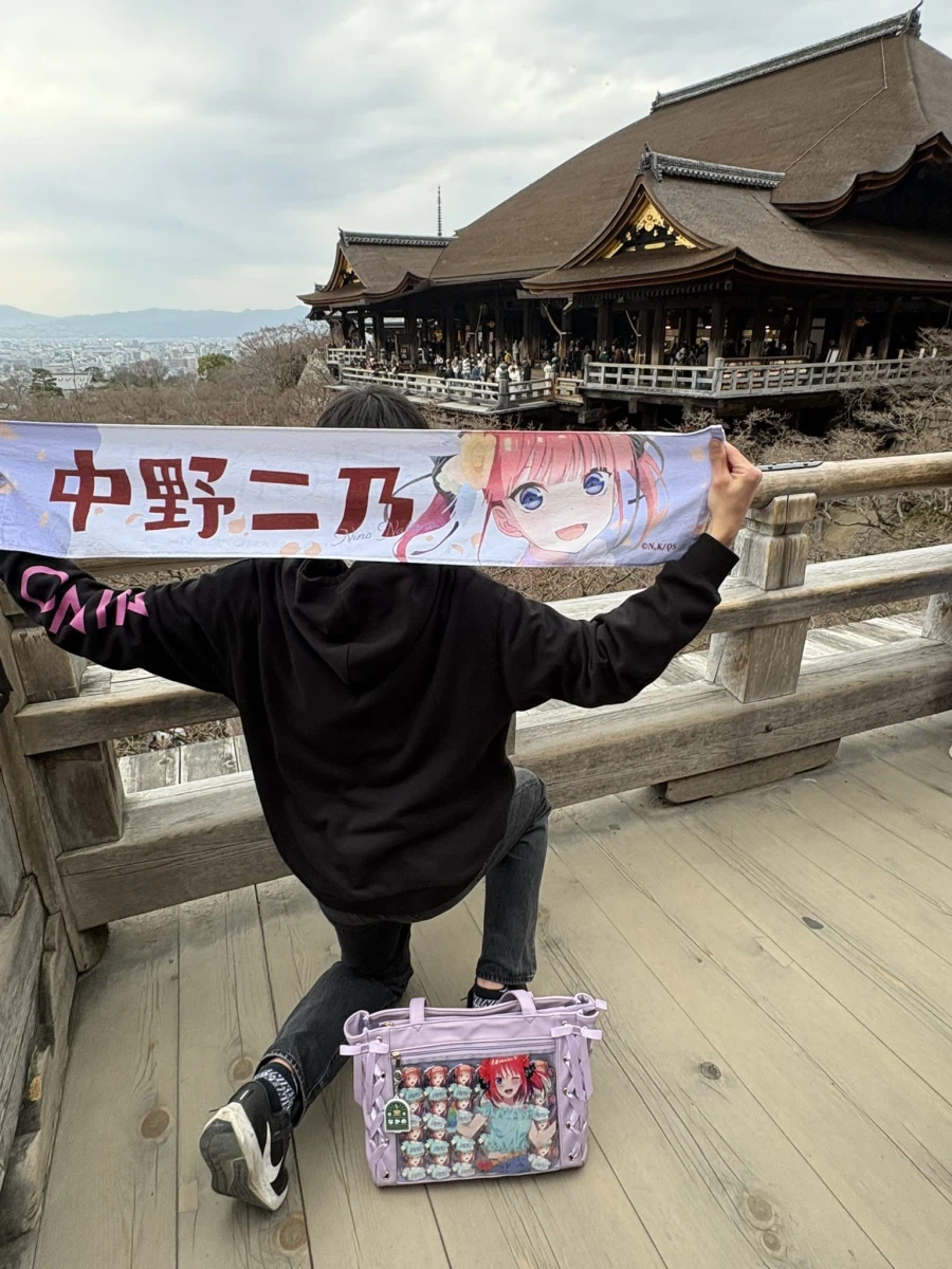 오등분) 비씹덕에게 니노를 전파할려는 씹덕_1.webp