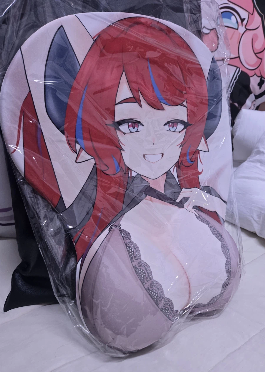 (트릭컬)커미션 후 발주넣어 도착한 네티 특대형 가슴 마우스 패드_2.webp