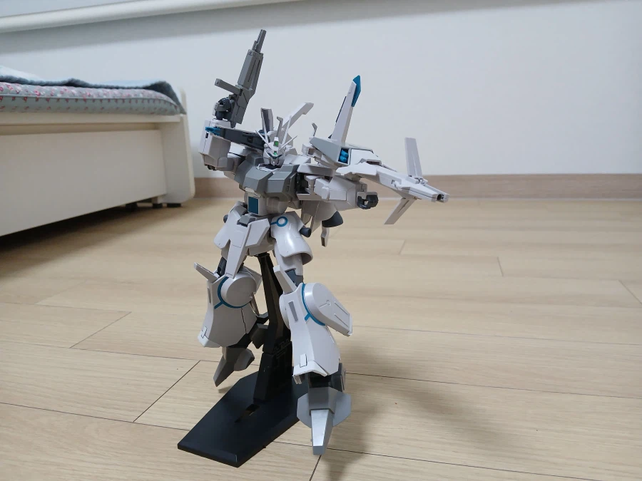 건담)실버 불릿 볼수록 이쁘네_1.webp