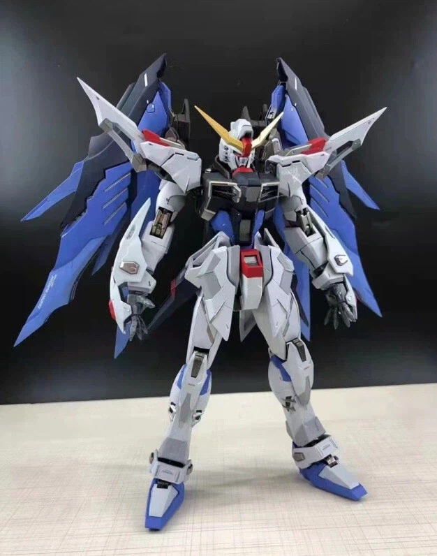 건담)의외로 잘어울리는 배색_1.webp