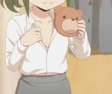 슴가에 곰돌이를 뽕으로 넣고다니는 여자 회사원 만화