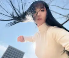 "드디어 깨어나셨군요."