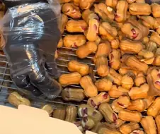 호불호 갈리는 땅콩빵.jpg