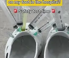 사실 간호사 크록스 신지 말라는건 주사바늘 때문이 큼
