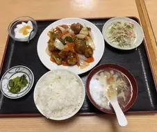 가끔 일본에서 가성비 중식당 가면 느끼는거