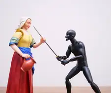 만지는 것은 모두 우유로 만드는 여자