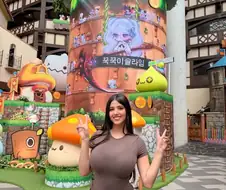 한국에 놀러온 대형 누나