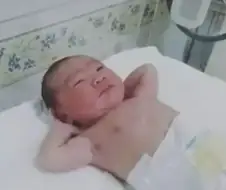 심상치 않은 아기의 탄생