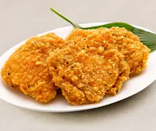 냉동치킨은 에프보단 기름에 살짝 지지는게 더 맛있네