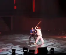 레뷰 스타라이트) 다른 학교 학생 패고다니는 폭력교사