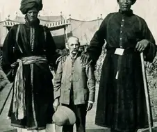 카슈미르의 두 거인, 1903년도 사진