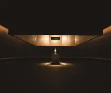 들어가면 보스전 시작될 듯한 공간