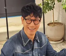 의외로 동안인 연예인