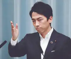 친구가 리센느 신곡 왤케 옛날 노래 같냐고 하네..