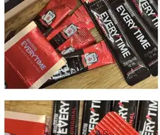 어딘가 이상하다는 10대 조카의 선물.jpg