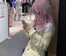 여친한테 차일때 친구가 위로하는건 정석이지