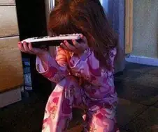 아침마다 만화 틀어달라는 딸