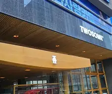 투썸플레이스 새 로고.jpg