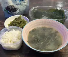 사실 외국인만 싫어하는건 아닌 밥상.jpg