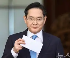 ??? : 안돼요...아버지...제 몸을...빼앗지 마세요...!!!