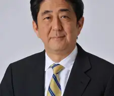 엔 박살나는데 일본 애들도 참 갑갑하것다