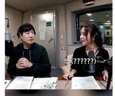 여자들이 상상하는 남자화장실.jpg