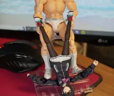 피규어 촬영하려면 단렌즈를 구해야할것같다.