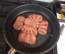 잘못된 디자인의 후라이팬 ㄷㄷㄷㄷㄷㄷ