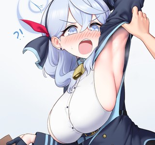 블루아카) 흔해빠진 옆가슴보다 귀한 것