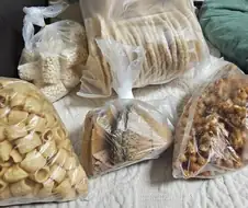 삼촌이 과자 사왔다!!!